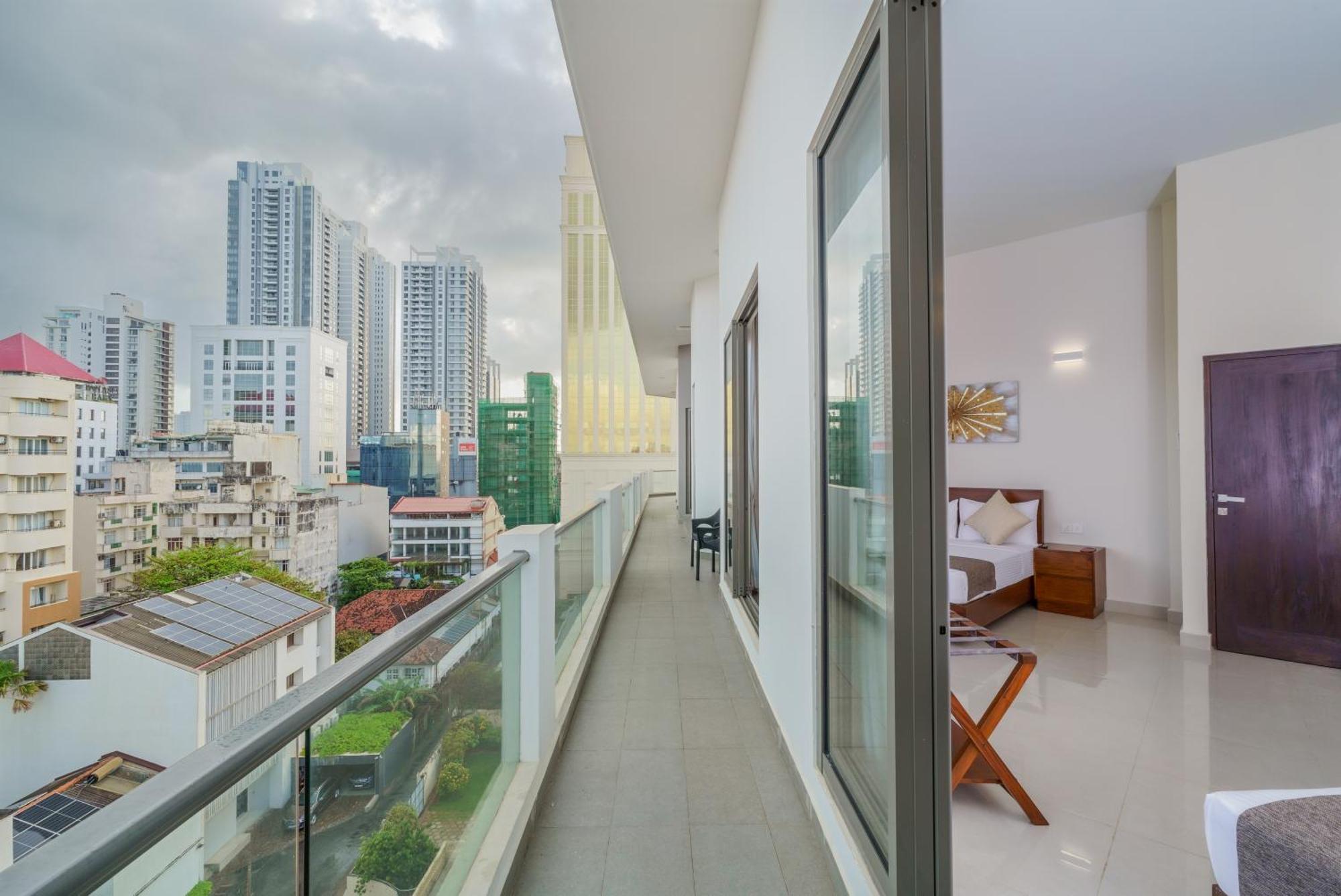Marine Suites Colombo Exterior photo
